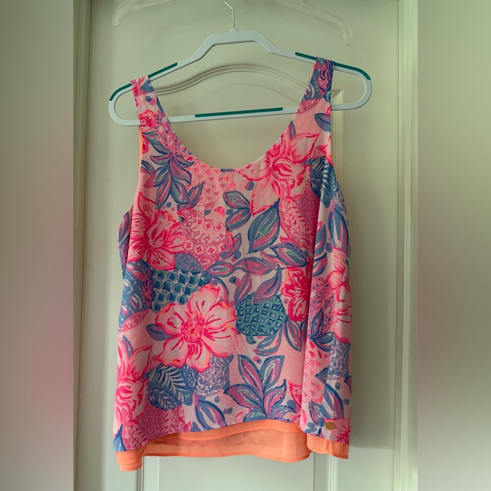 *Like New* Lilly Pulitzer Reversible Florin Straight Hem Tank. - Picture 2 of 4